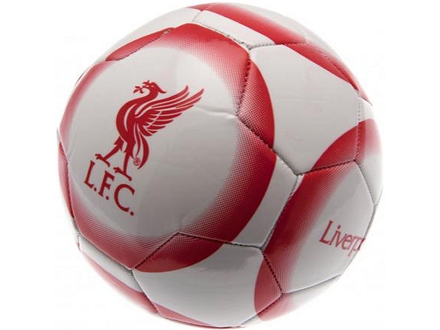 Liverpool míč
